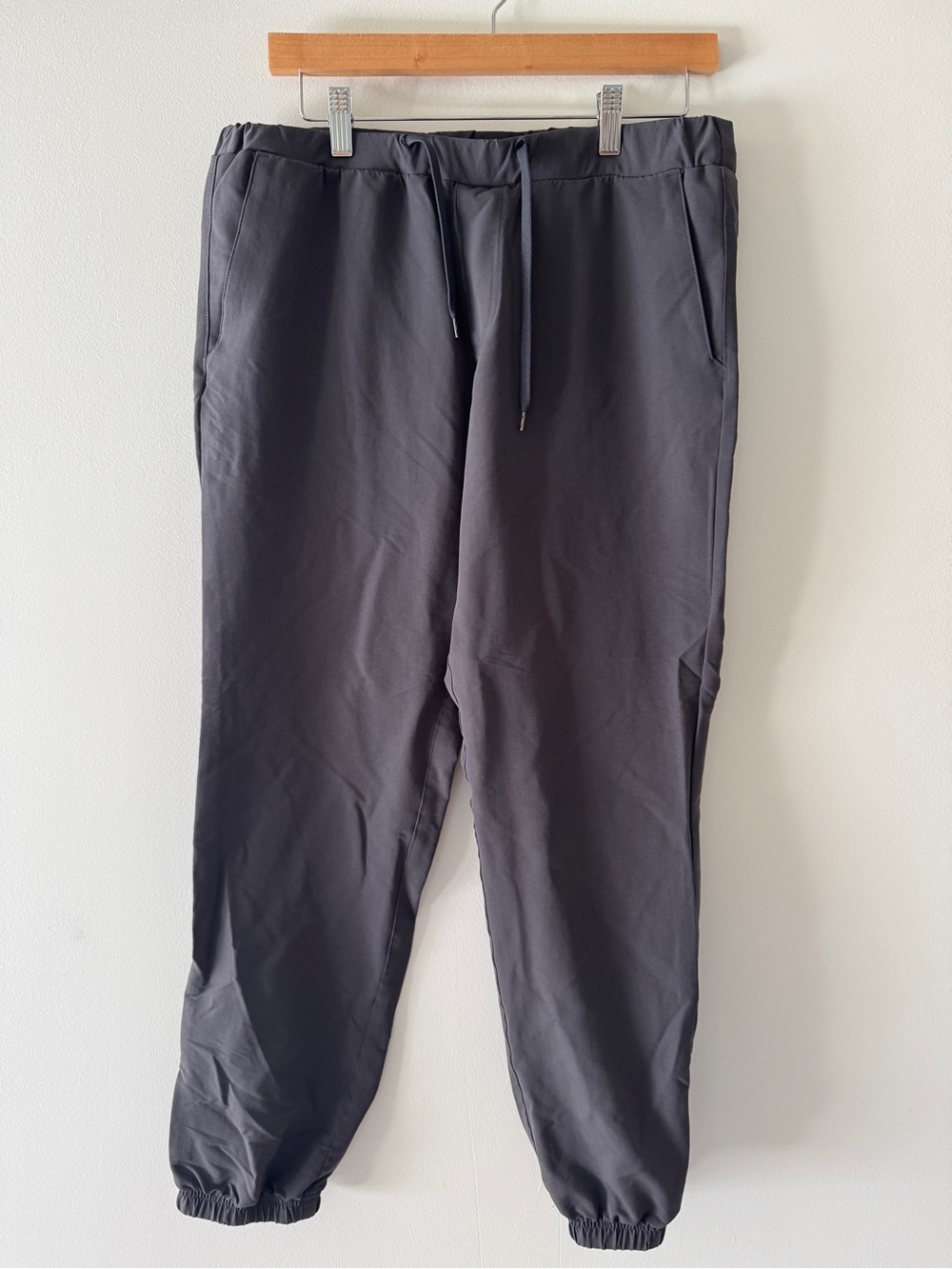 MEC Men's Charcoal Black Jogger Pants
